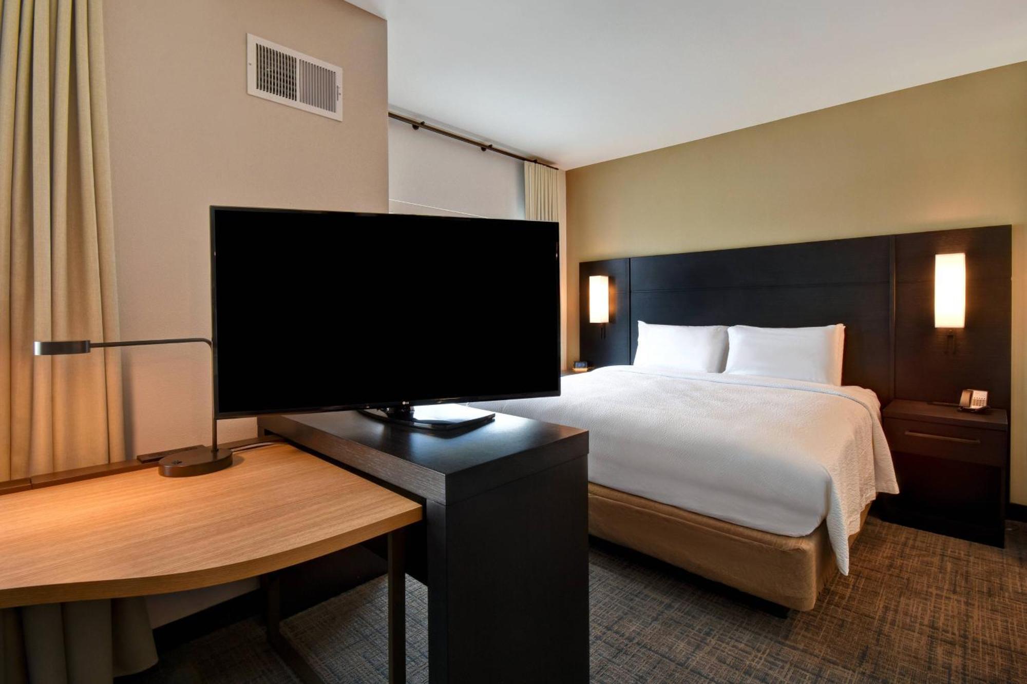 Goshen Hotel 3*